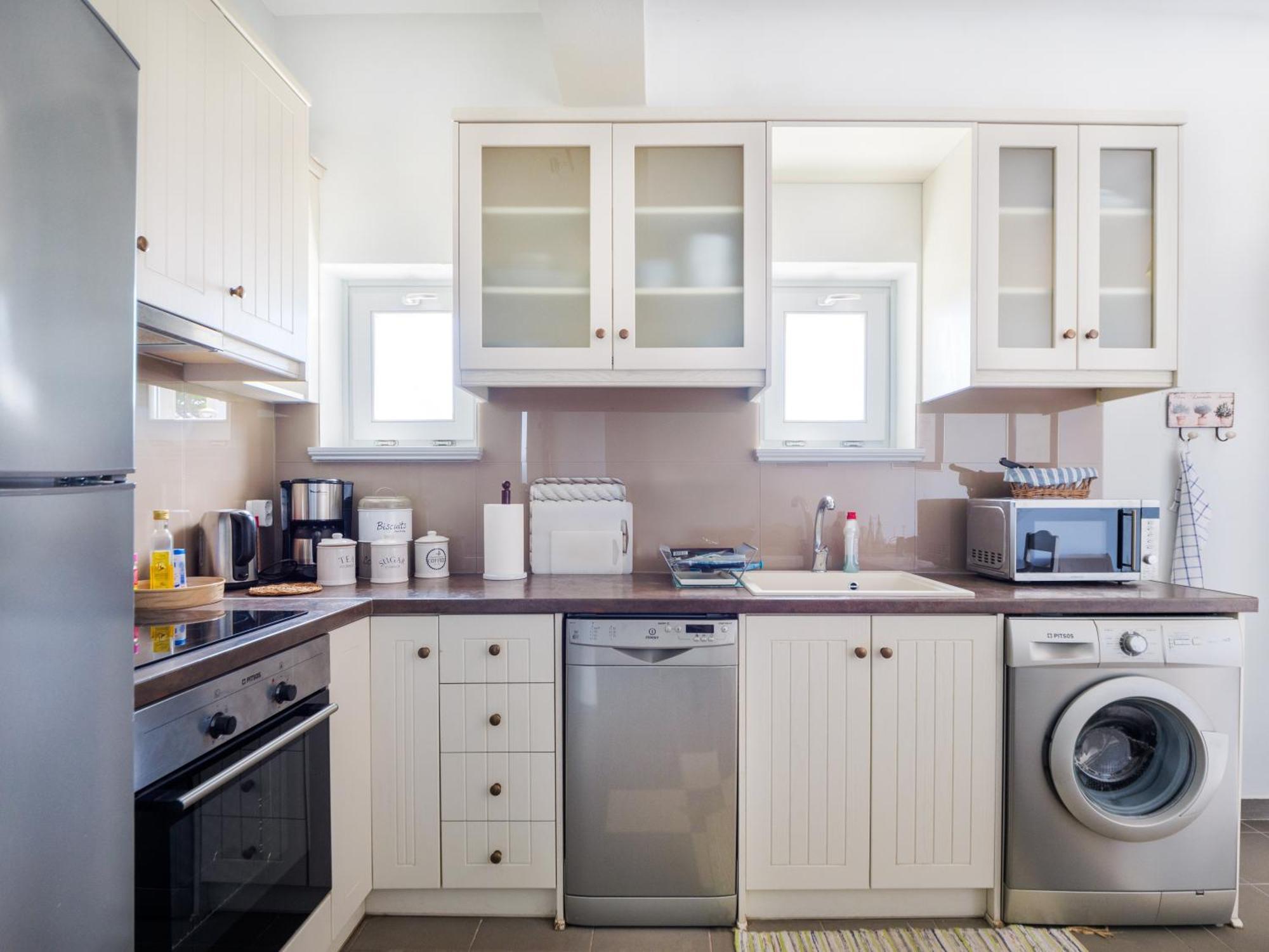 Heliades Maisonettes 미팀나 외부 사진