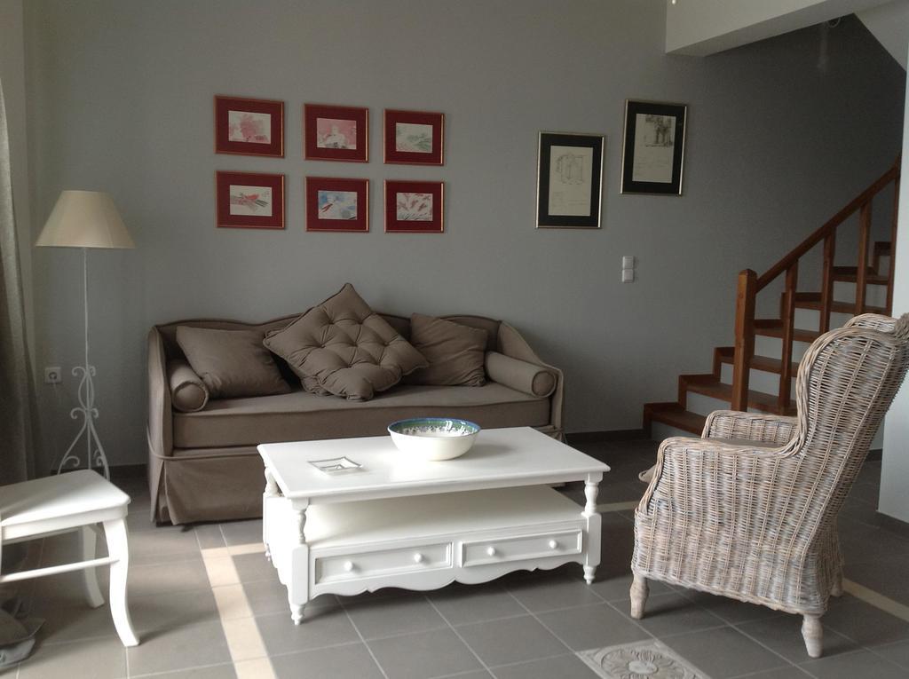 Heliades Maisonettes 미팀나 객실 사진